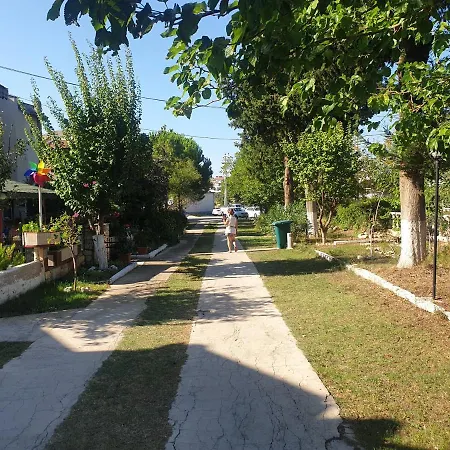 Apartmán Tatil Koyu Cicek Kokulari, Cam, Palmiye Agaclari Icerisinde *